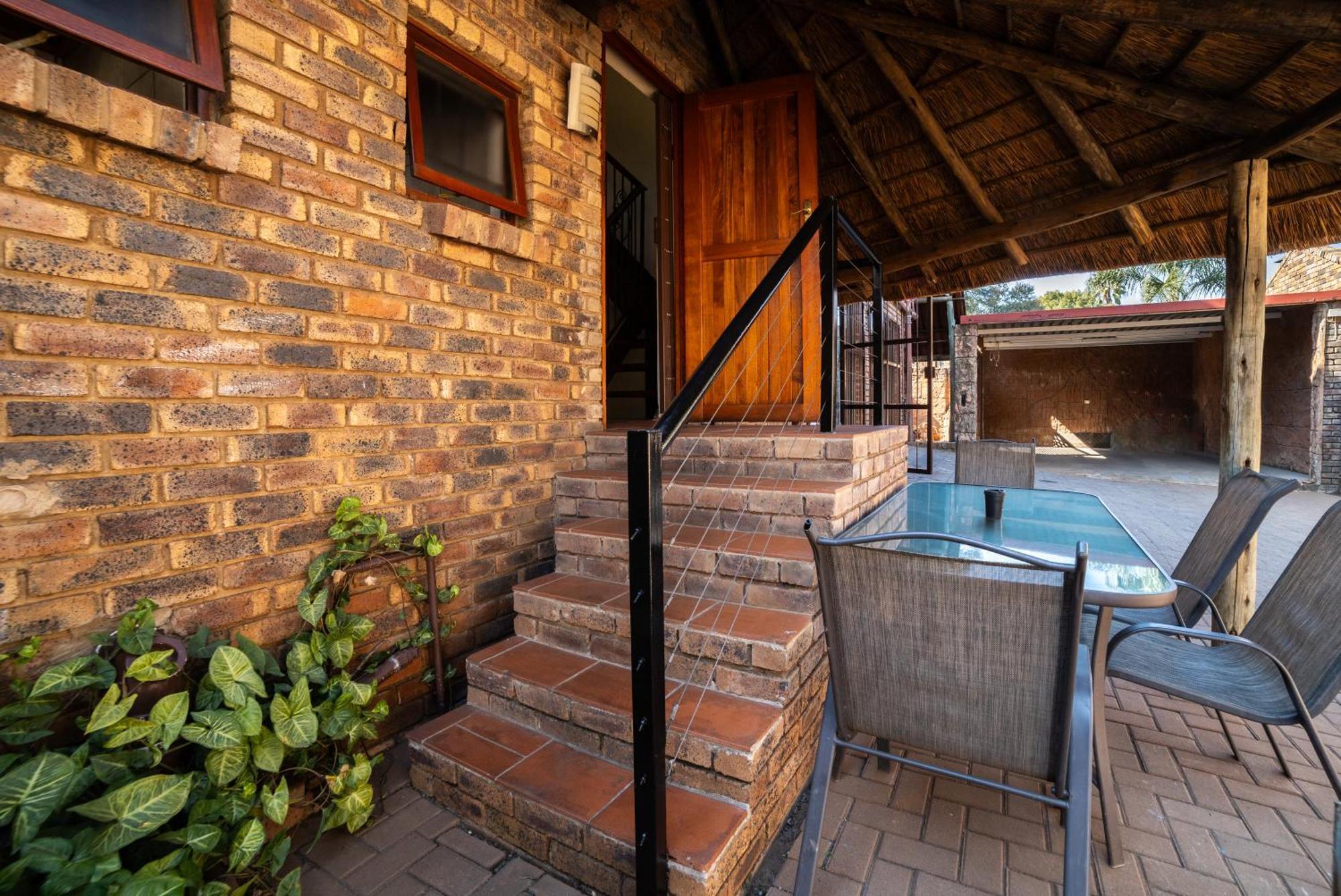 Thatch Haven Guesthouse Centurion Exteriér fotografie