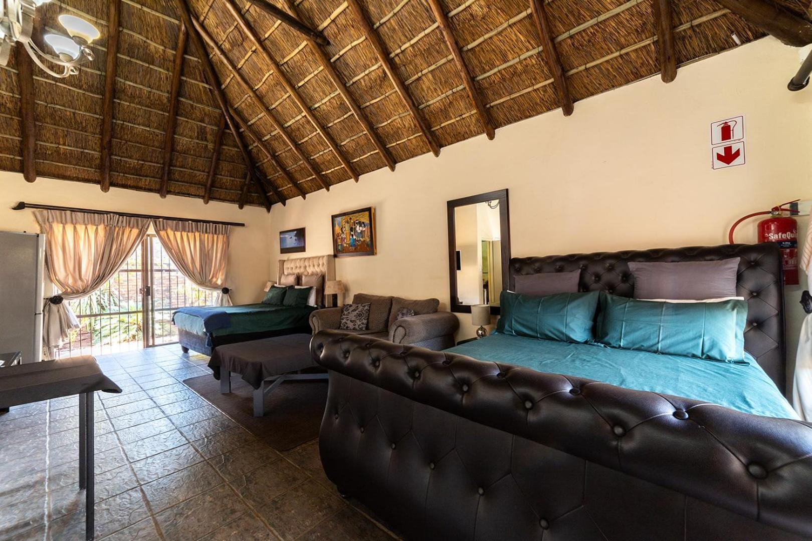Thatch Haven Guesthouse Centurion Exteriér fotografie